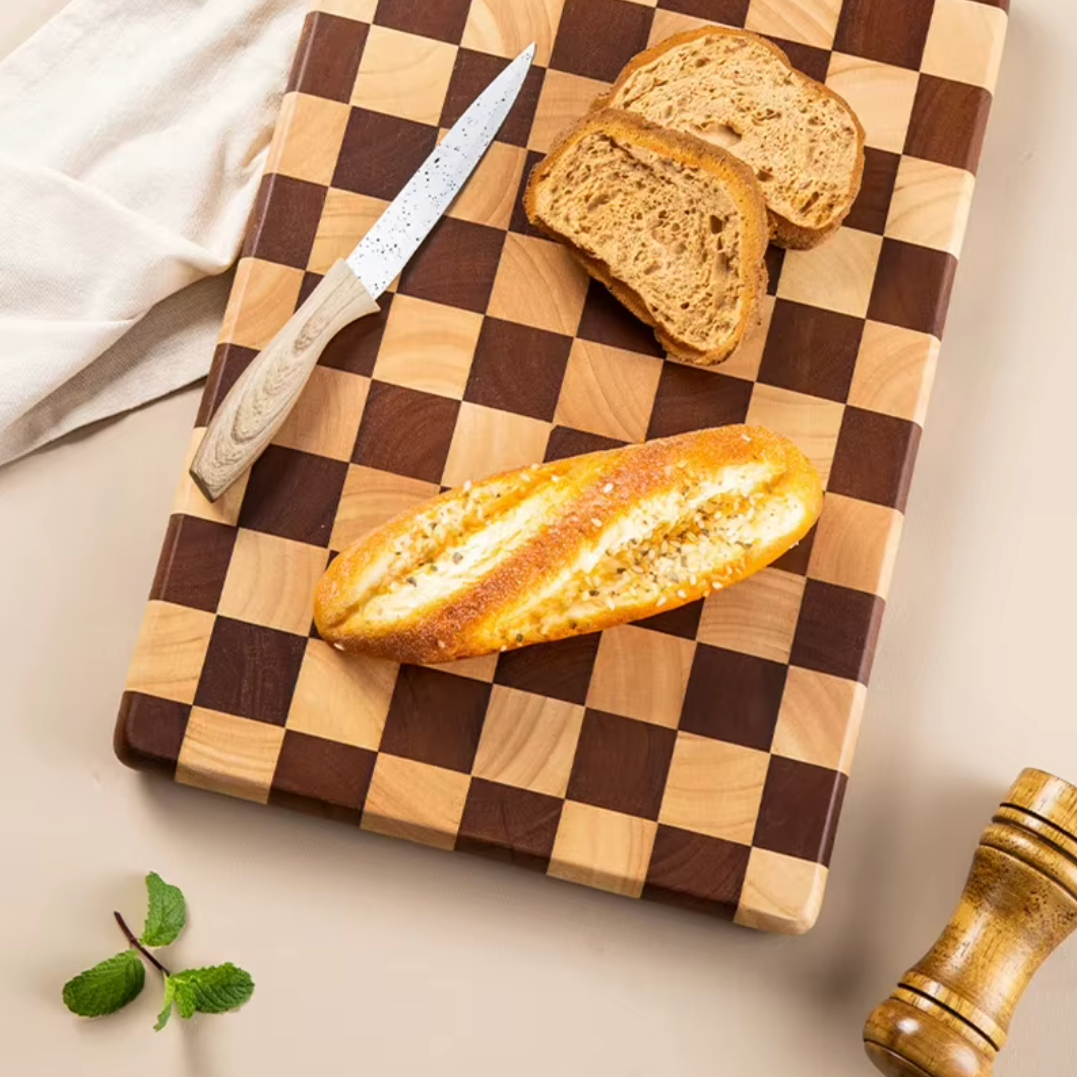 Planche à Découper Damier en Bois de Bout